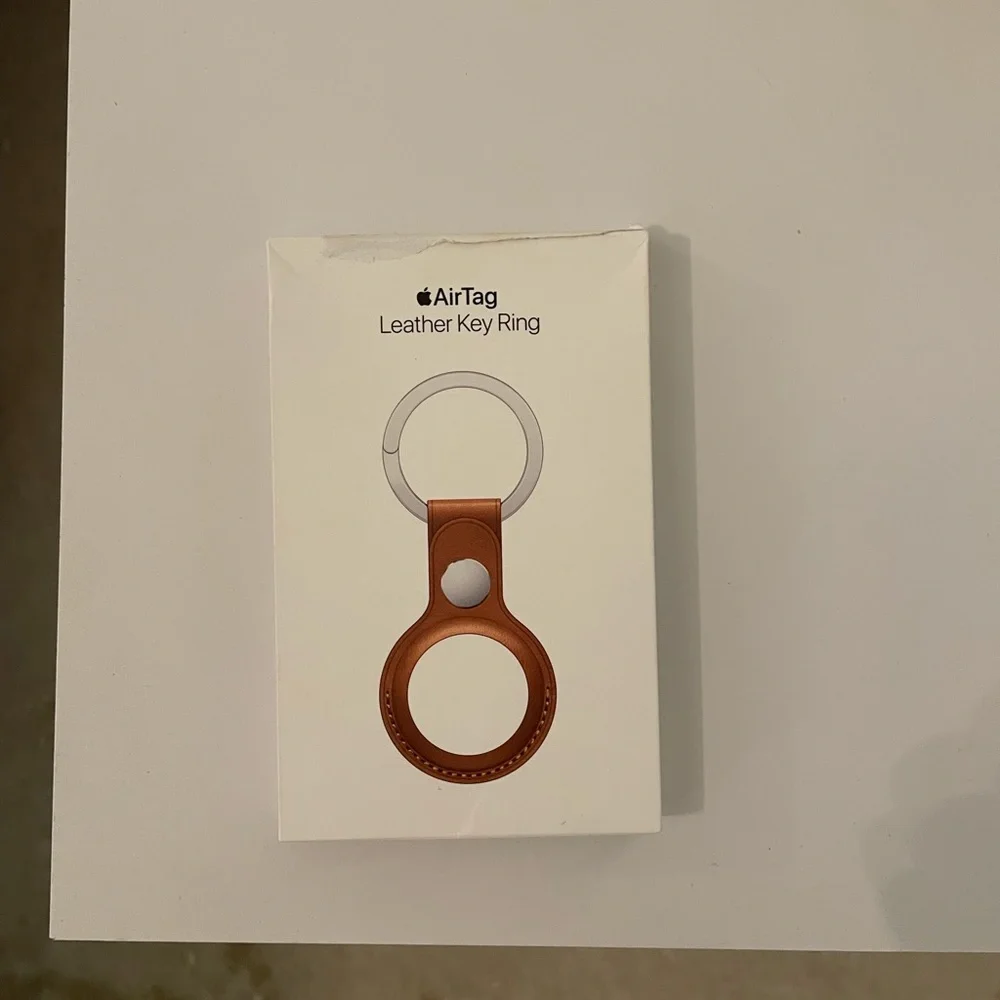 AirTag leather key ring